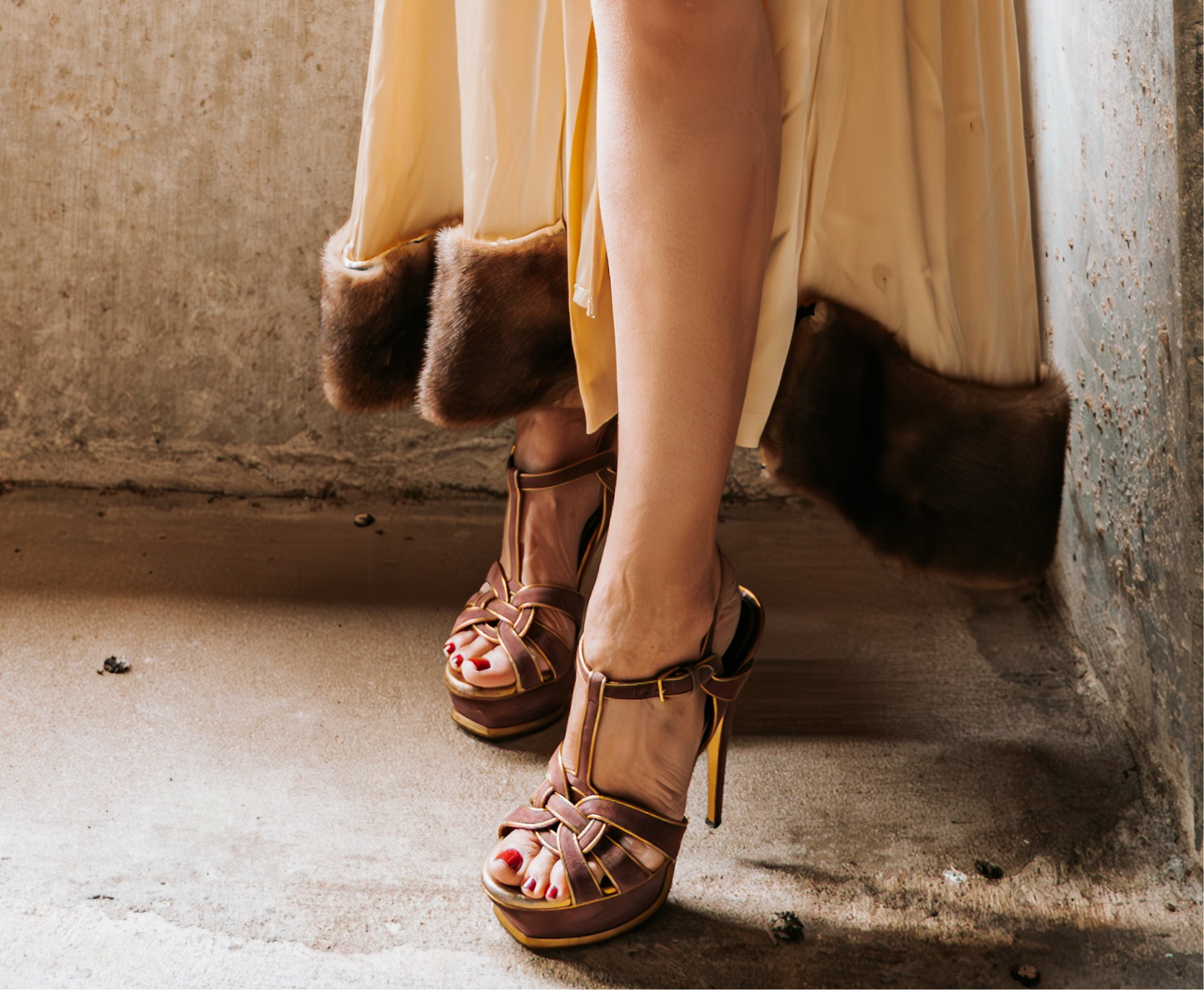 YSL Yves Saint Laurent Classic Purple Suede & Gold Platform Heels – Size 38 EU