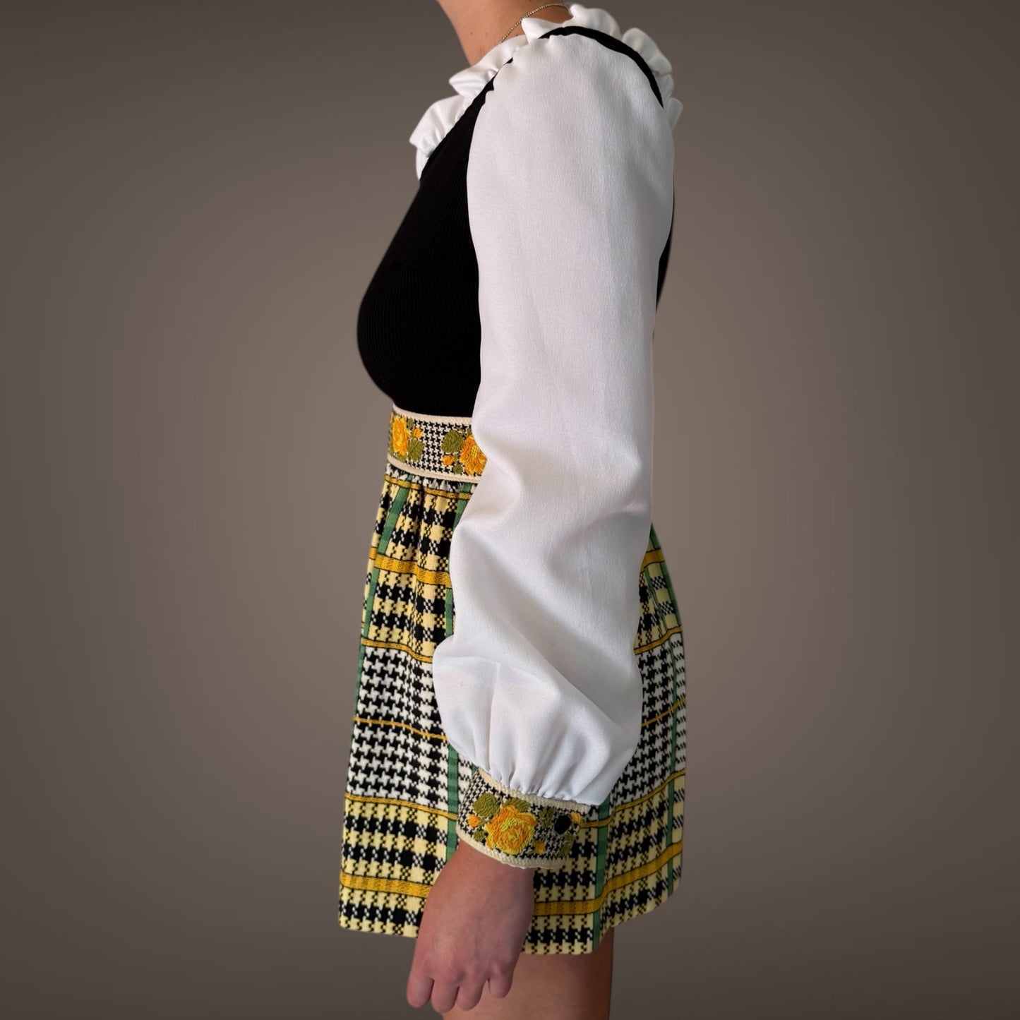 Vintage Tailored Mini Dress – Floral Waistband & Puff Sleeves