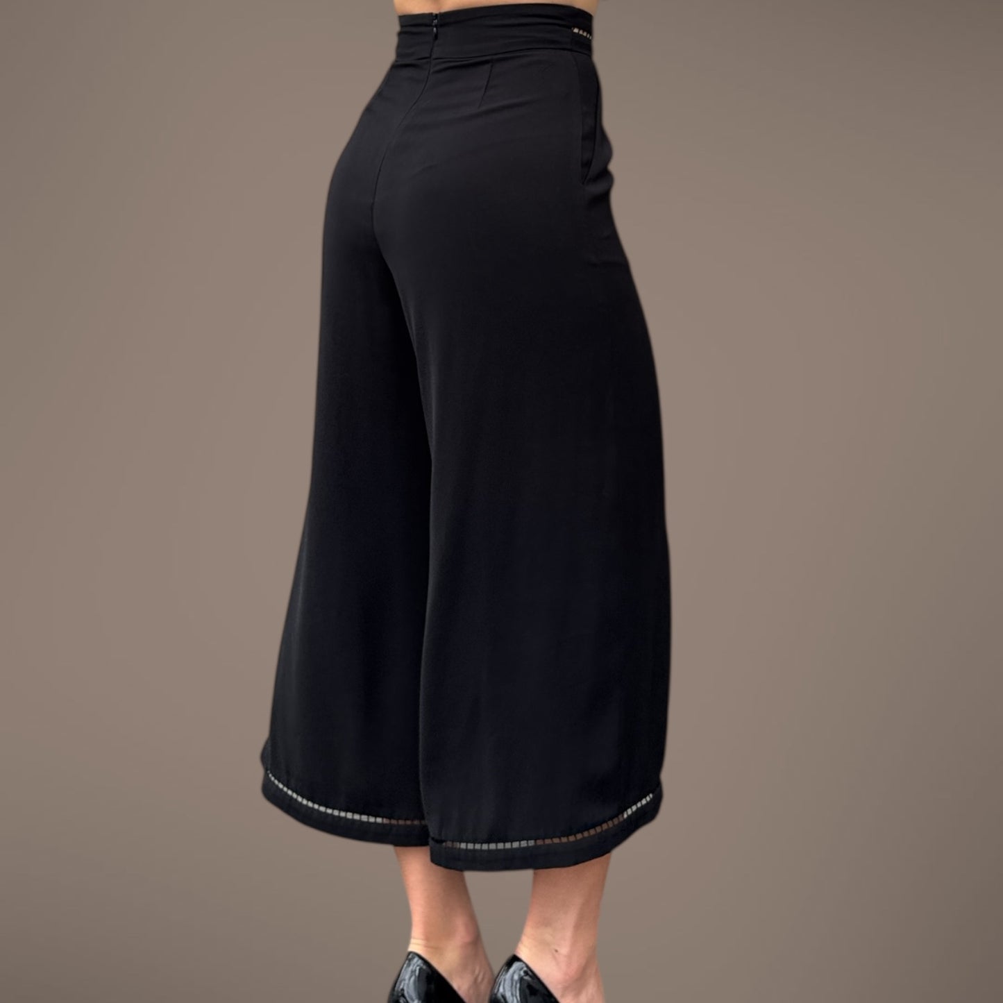 ZIMMERMANN Wide-Leg Cropped Pants – Size 0 (XS)