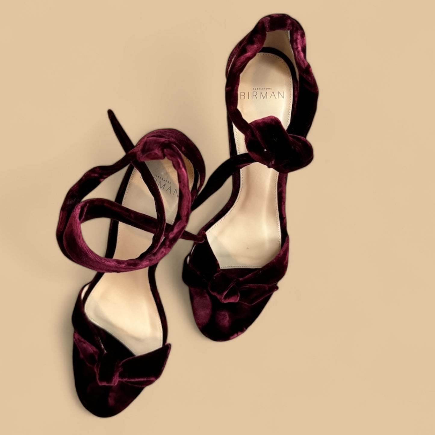 Alexandre Birman Burgundy Velvet
Sandals with Bow Detail - Luxurious
Elegance