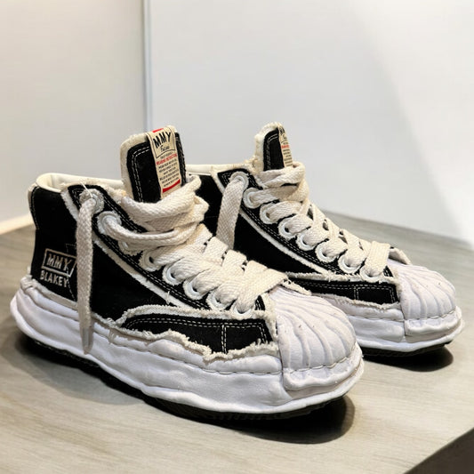 MMY Blakey High-Top Sneakers - Distressed Black & White (Size 40)
